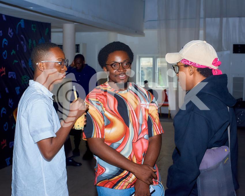 Attendees chatting at UDC 2024