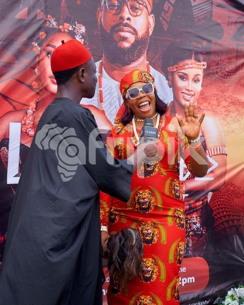 Boy interviewing a girl
