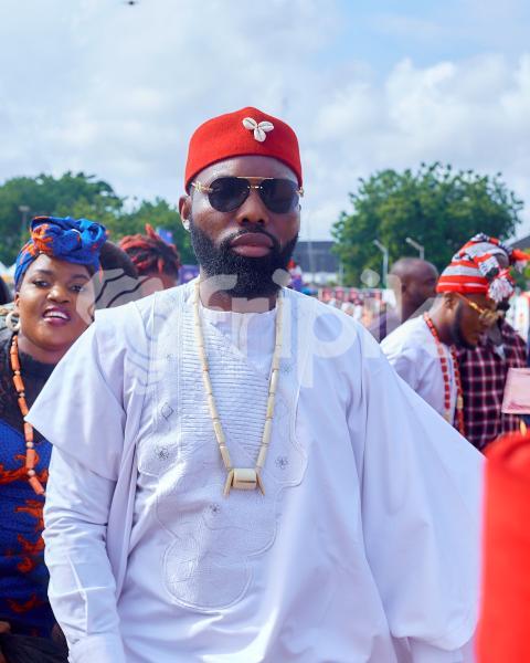 A boy wearing kaftan