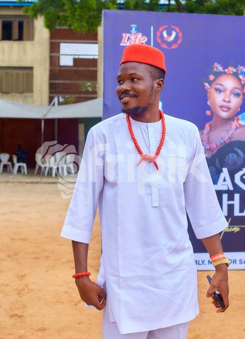 A boy wearing kaftan